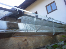 PLEXIGLAS® Dachrinne